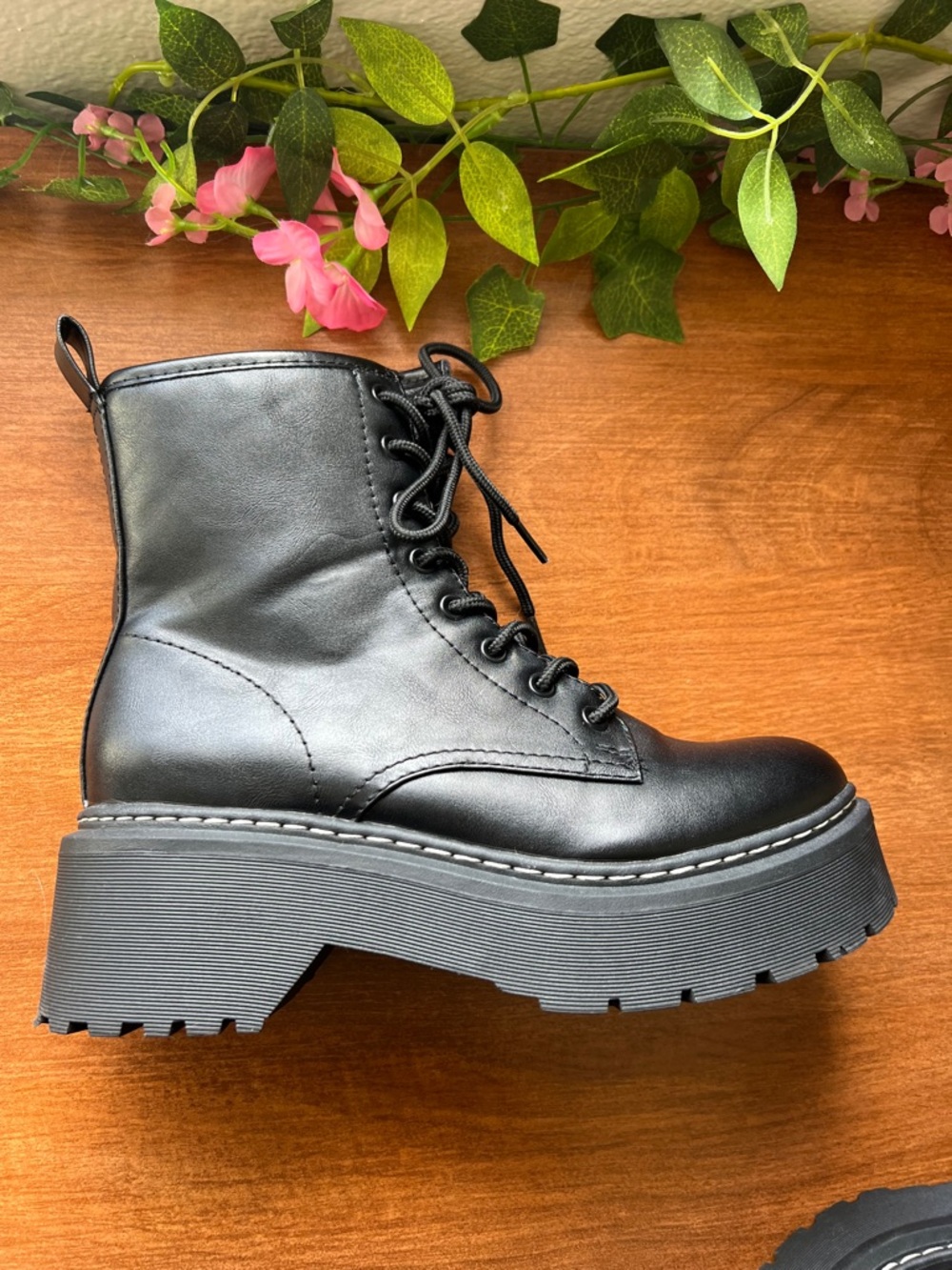 Wild fable Black Combat Lace-Up Platform Boots w 8.5 - Picture 8 of 11
